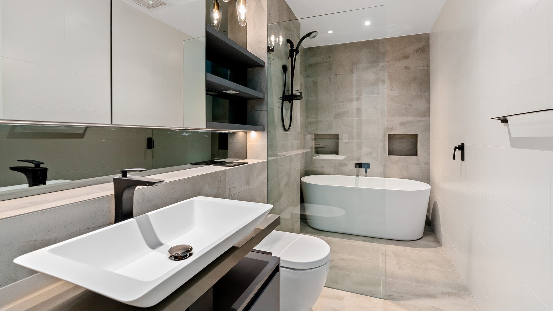 kira-lane-cove-residences-bathroom-01